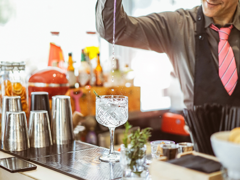 Wedding Bar Services Live Mixology